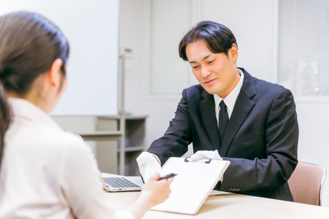 古物商の資格の取り方まとめ！事前確認や必要書類、申請書の作成